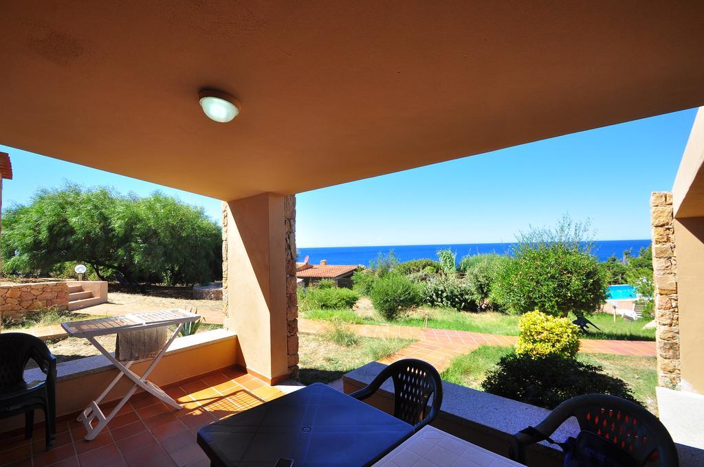 Residence Le Baiette Costa Paradiso Exteriör bild